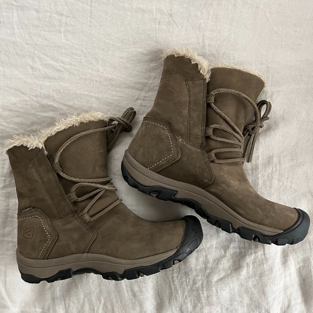 KEEN Dry Women’s Suede Lace-up Boots